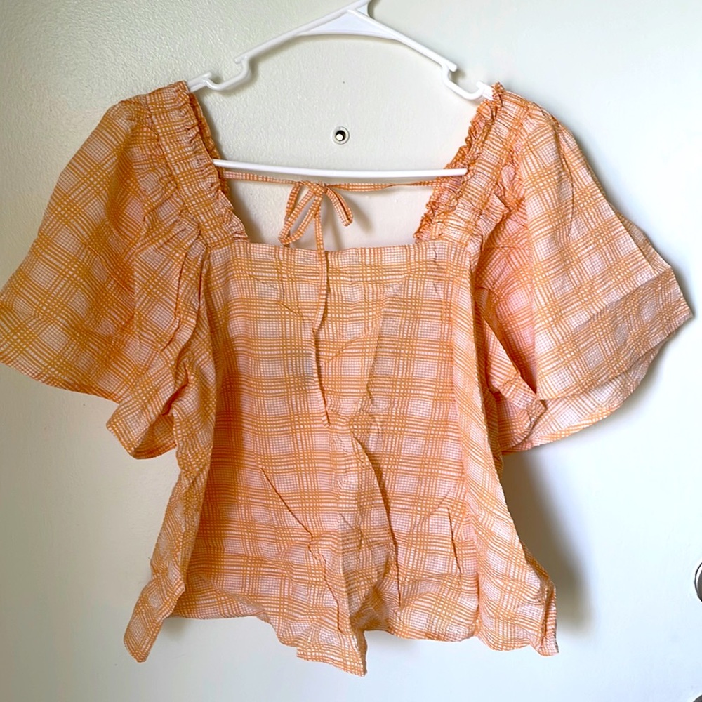 Medium pop sleeve top from stitch and feather